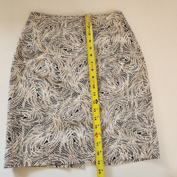 Club Monaco White Black Floral Pencil Skirt High Waisted Rise Office Work Cotton - Picture 9 of 9